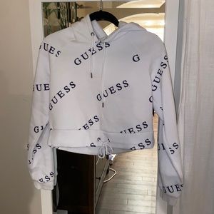 never worn guess cropped sweatshirt